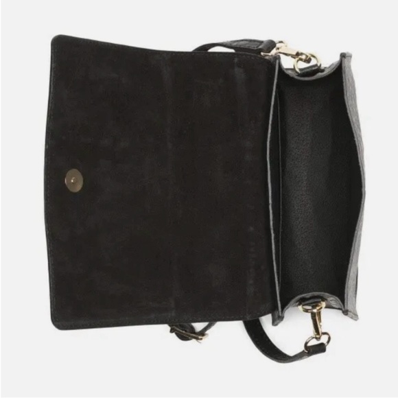 House of Harlow - Picture 2 of 3